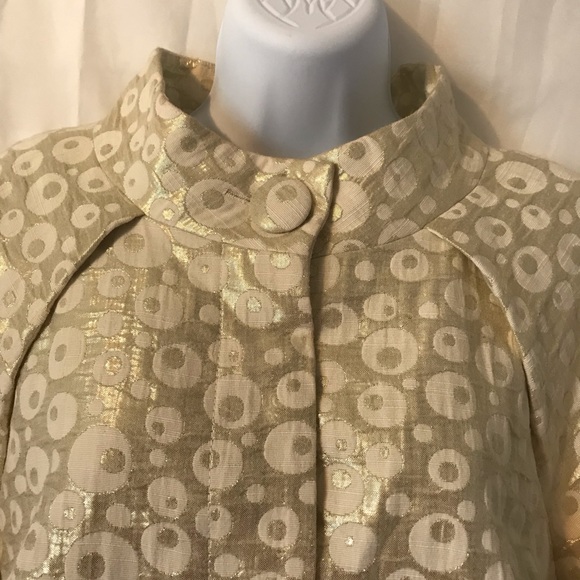 Demoiselle gold metallic jacket. - Picture 2 of 8